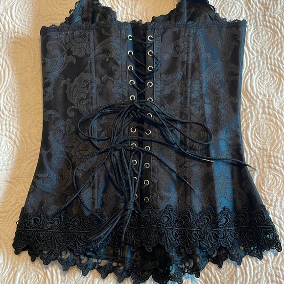 NWOT! Frederick’s of Hollywood Corset Set - Picture 5 of 8